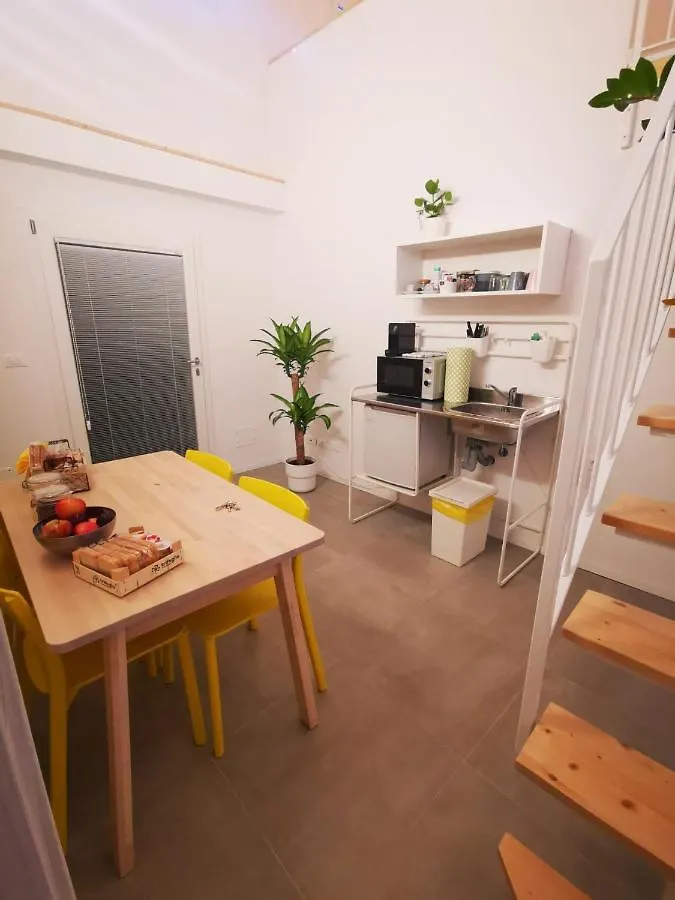 Morandi'S Bed & Breakfast Bologna Italy