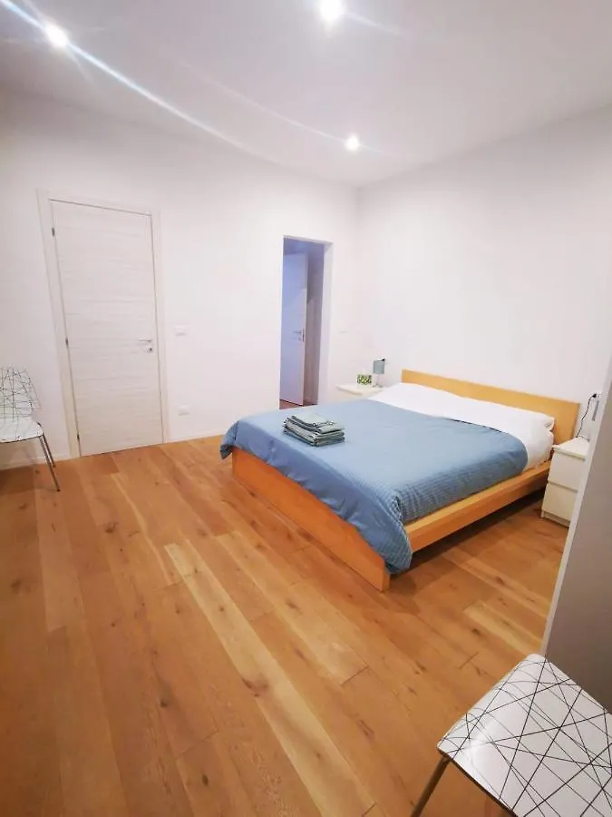 Morandi'S Bed & Breakfast Bologna Italy
